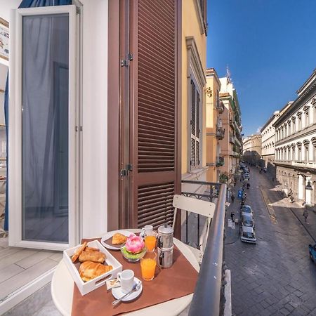 B&B Dolcevita Napoli Exterior photo